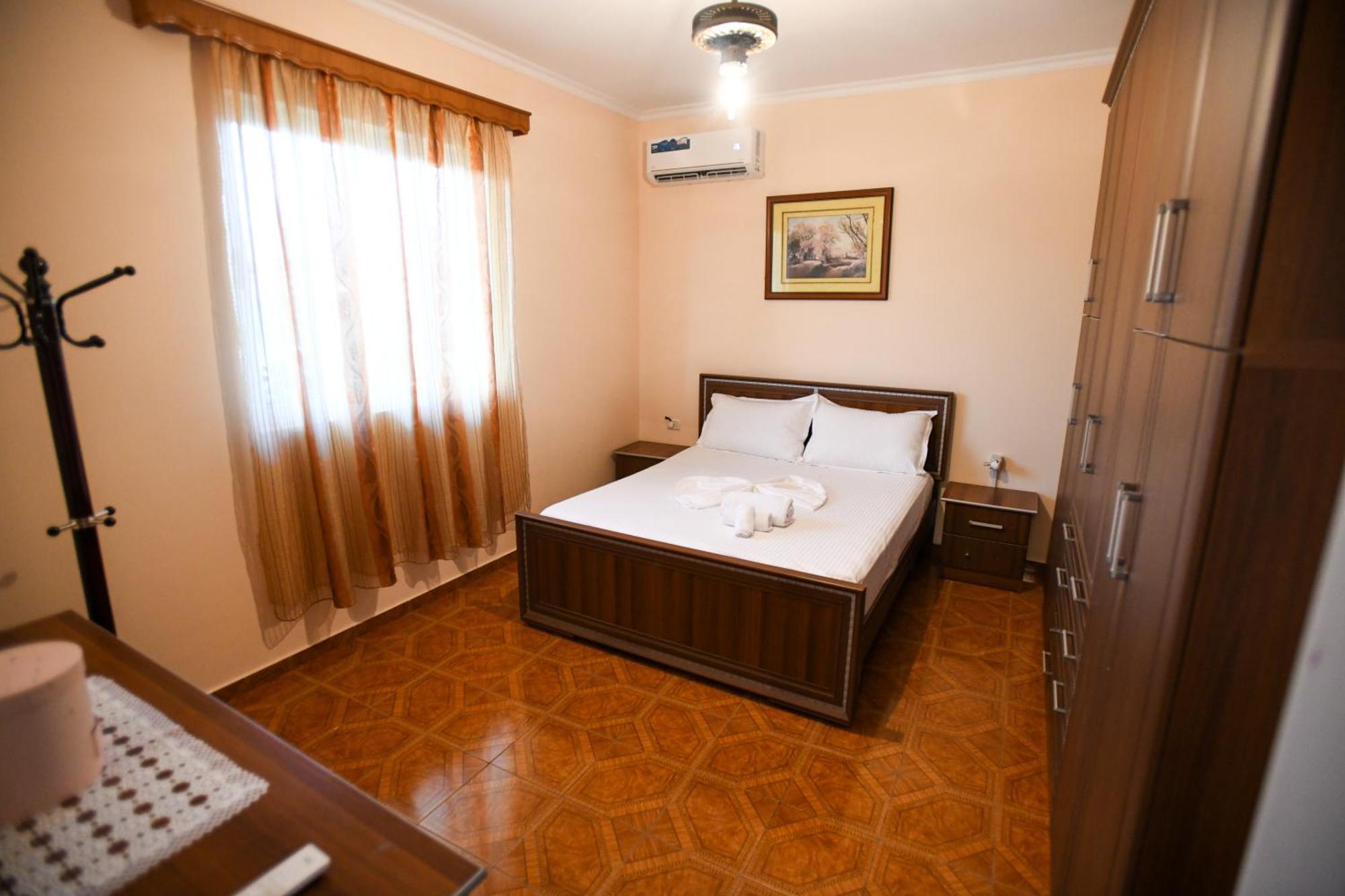 Apartment Darlin Berat Kültér fotó