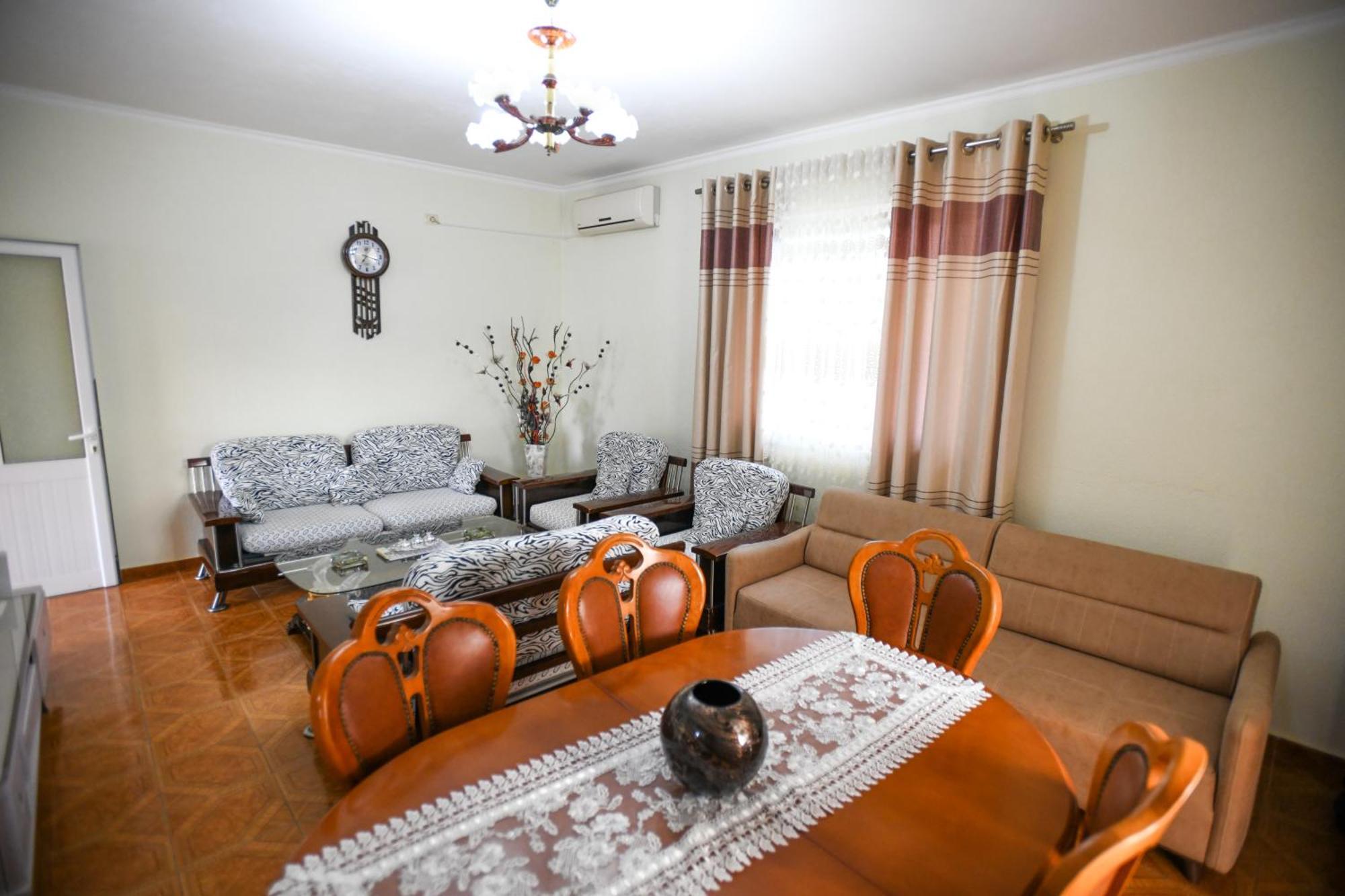 Apartment Darlin Berat Kültér fotó