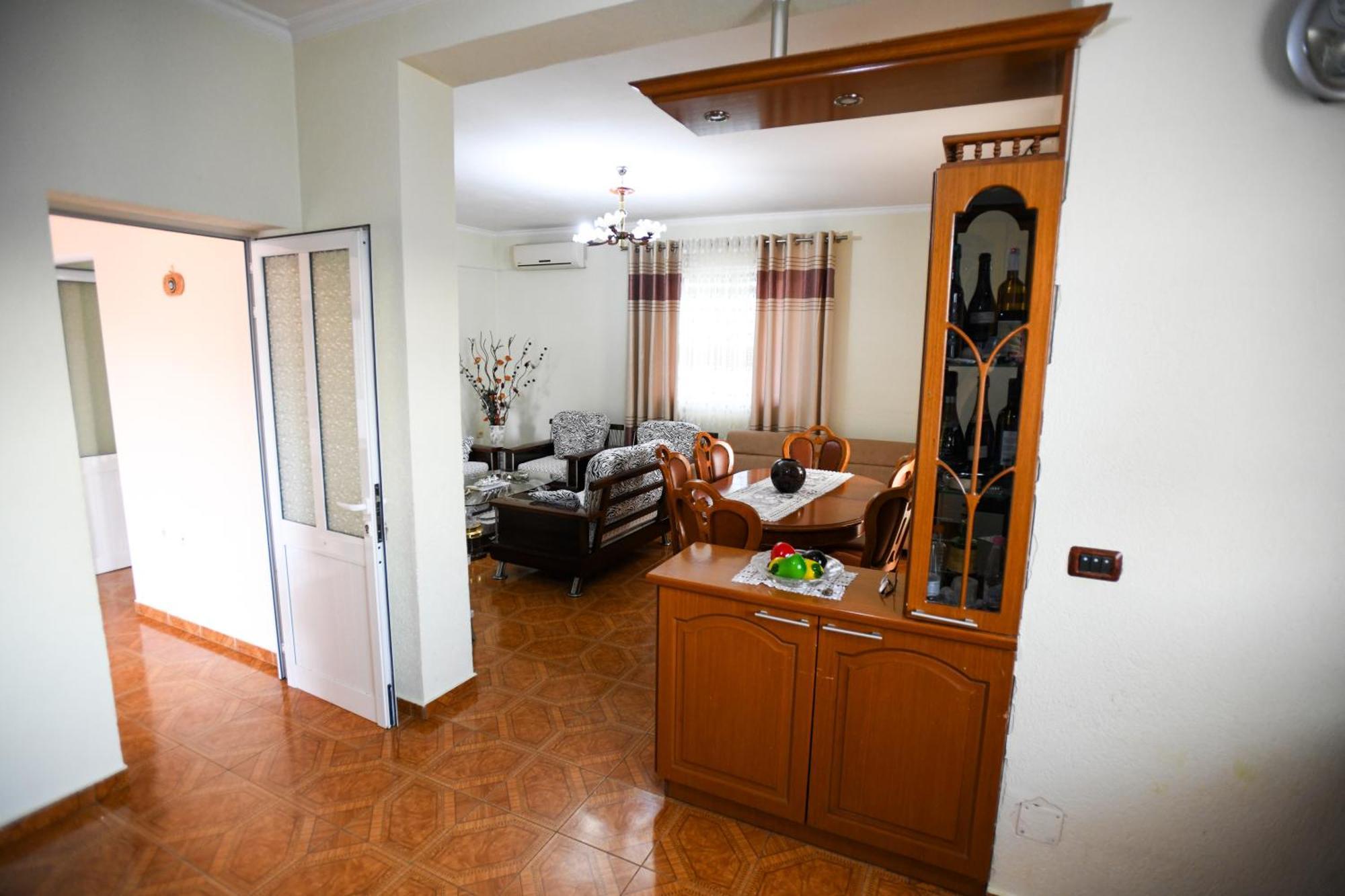 Apartment Darlin Berat Kültér fotó